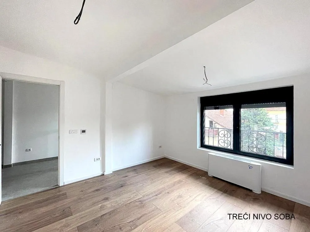 Sale, house, 233m², Čukarica, Beograd