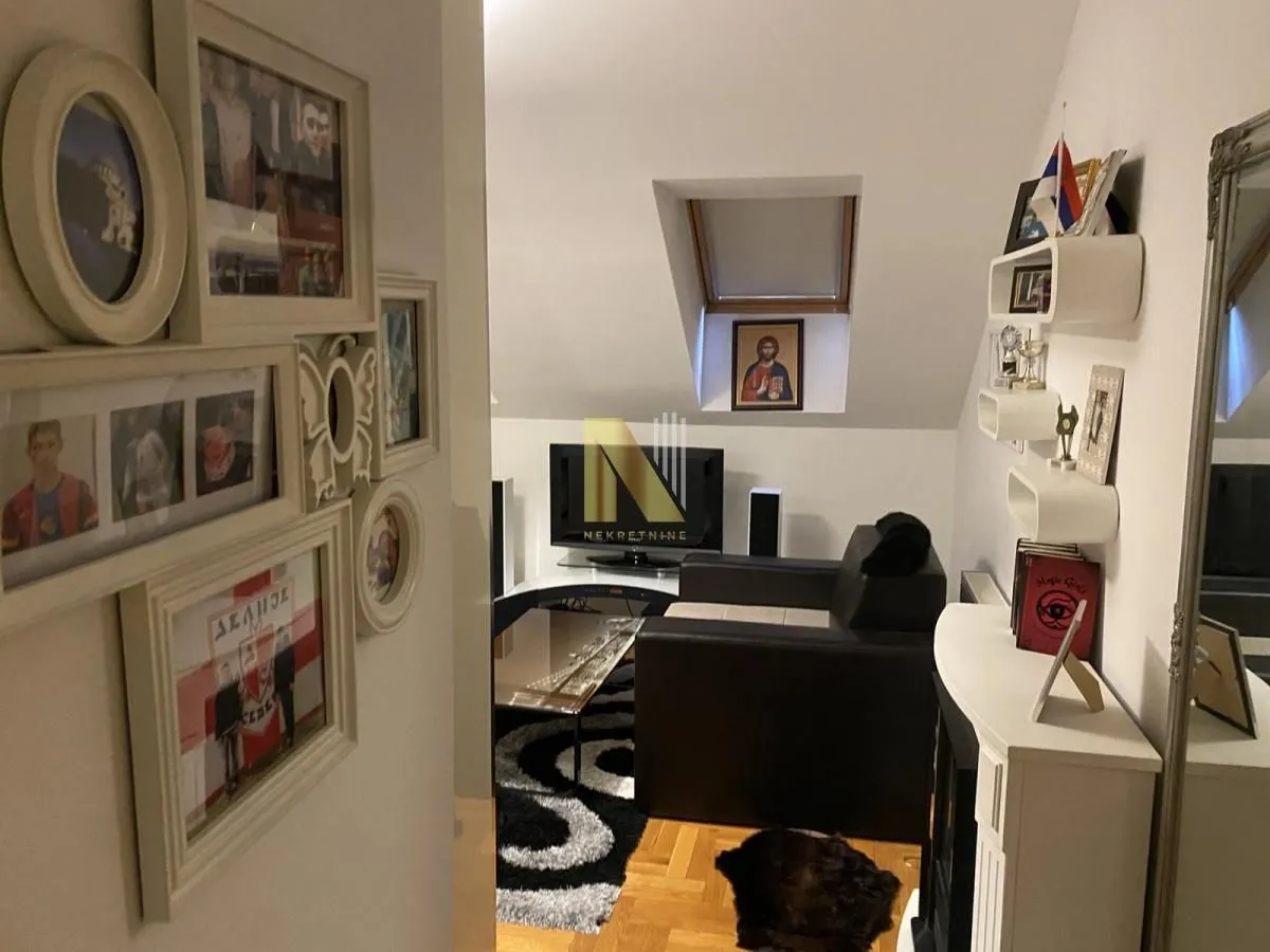Prodaja, četvorosoban stan, 120m², Novo naselje, Novi Sad