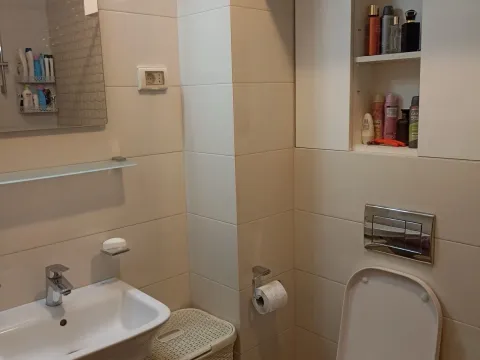 Izdavanje, jednosoban stan, 46m², City Kvart, Podgorica - image 4