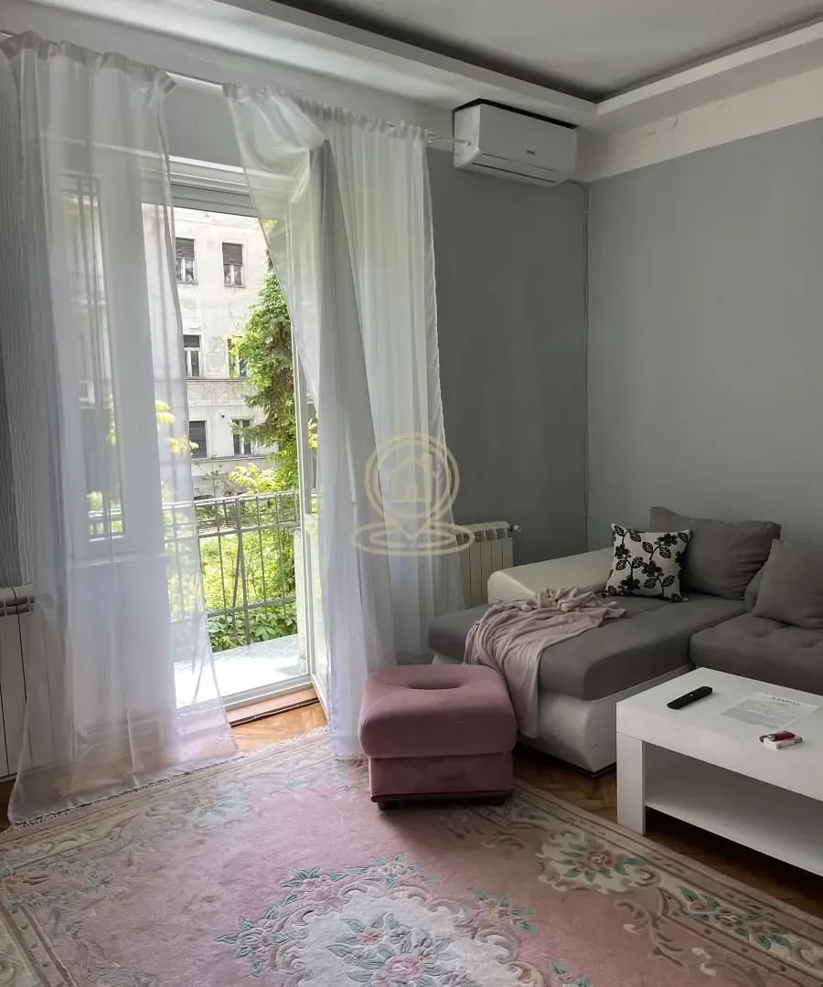 Rent, two bedroom apartment, 51m², Vračar Sve Podlokacije, Beograd
