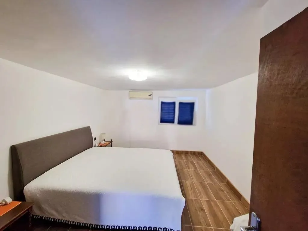 Sale, house, 150m², Tivat, Crna Gora