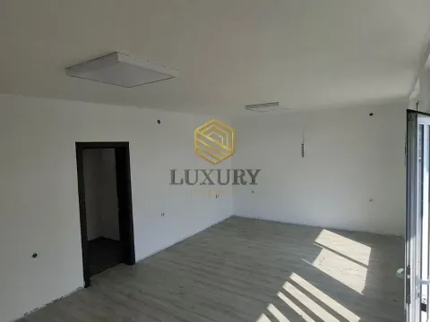 Rent, office space, 48m², Donja Gorica, Podgorica - image 1