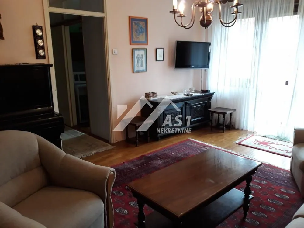 Izdavanje, dvosoban stan, 54m², Betanija, Novi Sad Sve Podlokacije