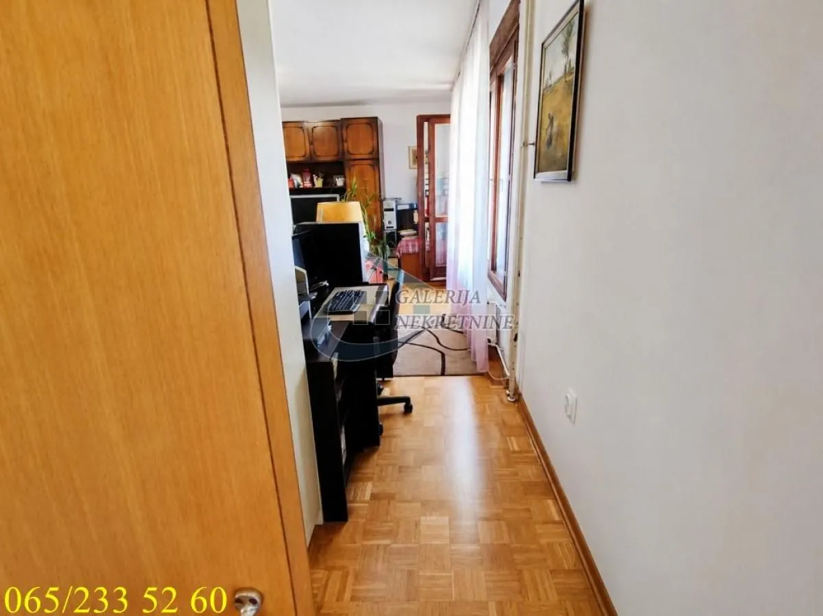 Prodaja, trosoban stan, 95m², Labudovo Brdo, Beograd