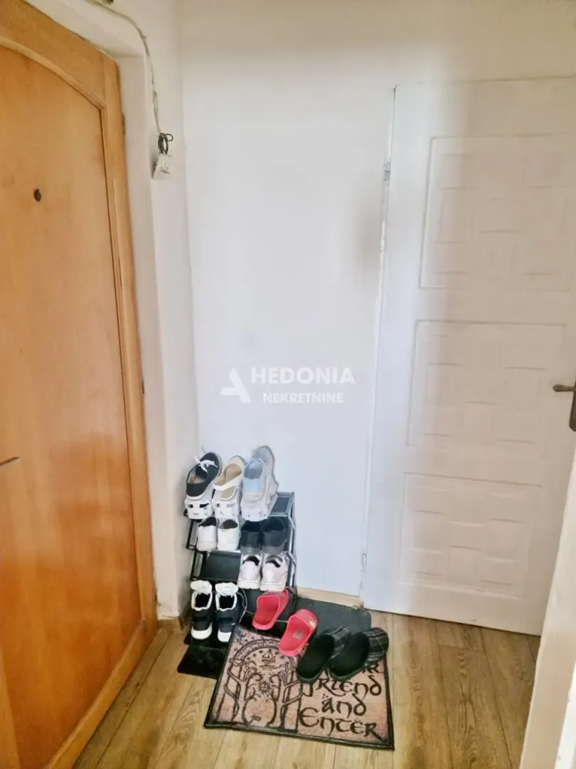 Prodaja, jednosoban stan, 33m², Karaburma, Palilula Sve Podlokacije