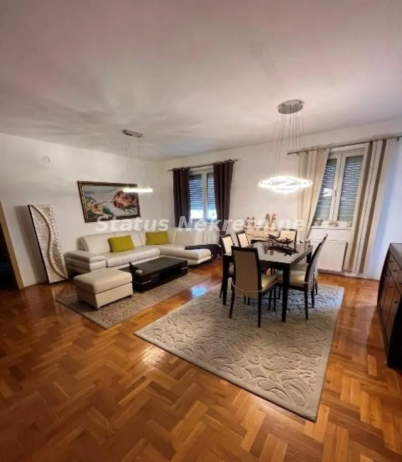 Prodaja, četvorosoban stan, 120m², Novo naselje, Novi Sad
