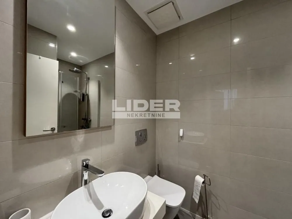 Sale, three bedroom apartment, 108m², Savski Venac, Beograd