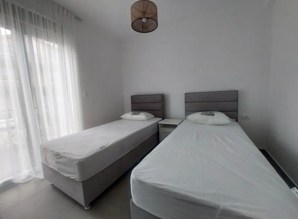 Izdavanje, dvosoban stan, 70m², Gradiošnica, Tivat