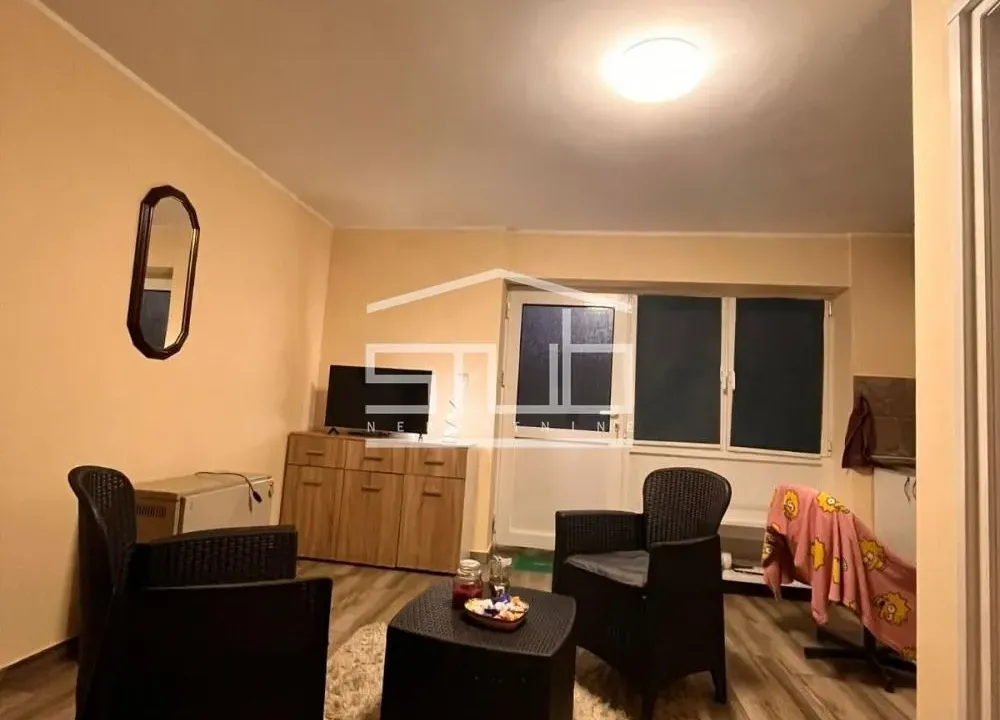 Izdavanje, jednosoban stan, 20m², Julino Brdo, Beograd
