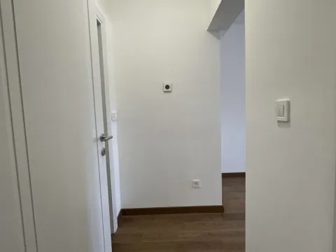 Prodaja, trosoban stan, 127m², Tološka šuma, Podgorica - image 7