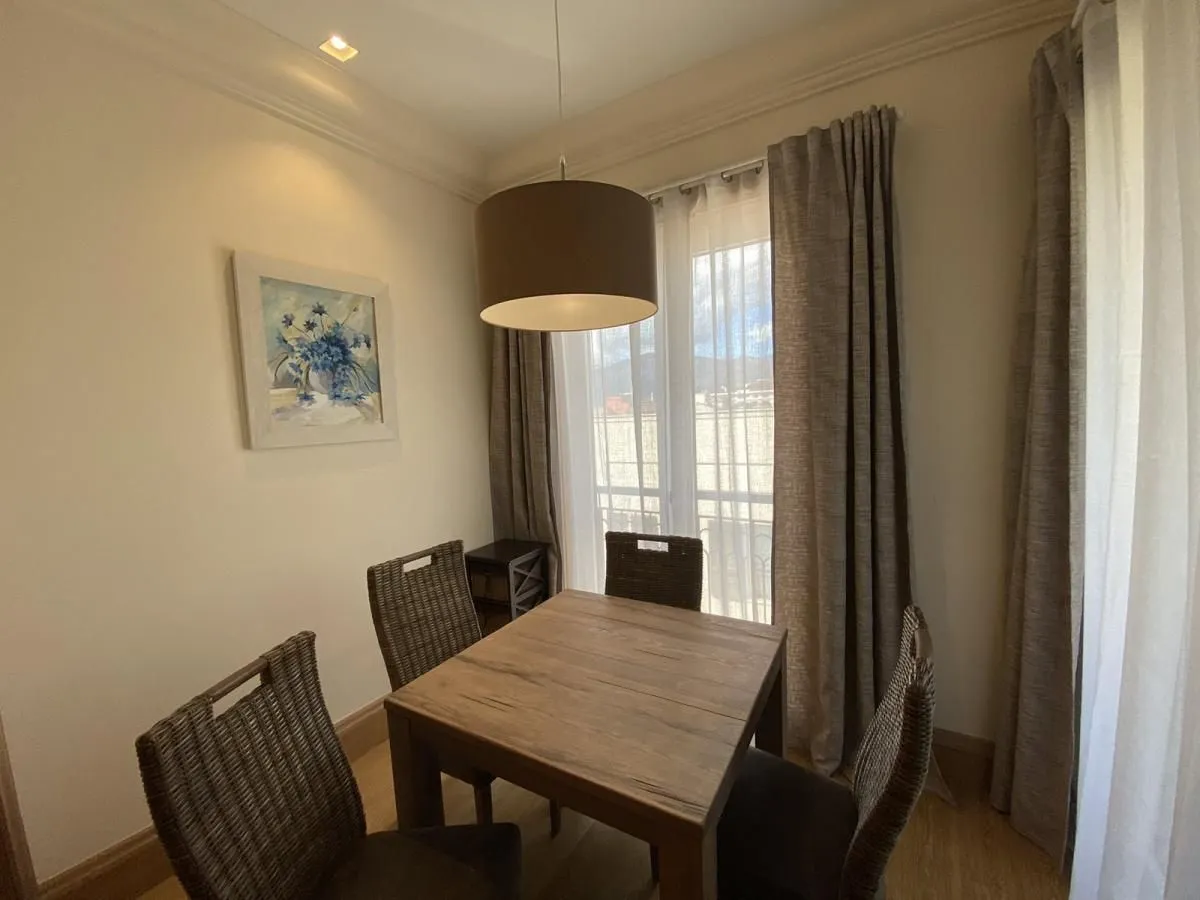 Prodaja, jednosoban stan, 76m², Porto Montenegro, Tivat