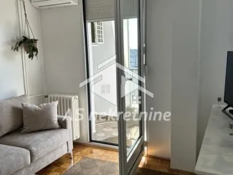 Rent, one bedroom apartment, 33m², Stari Grad, Beograd - image 3