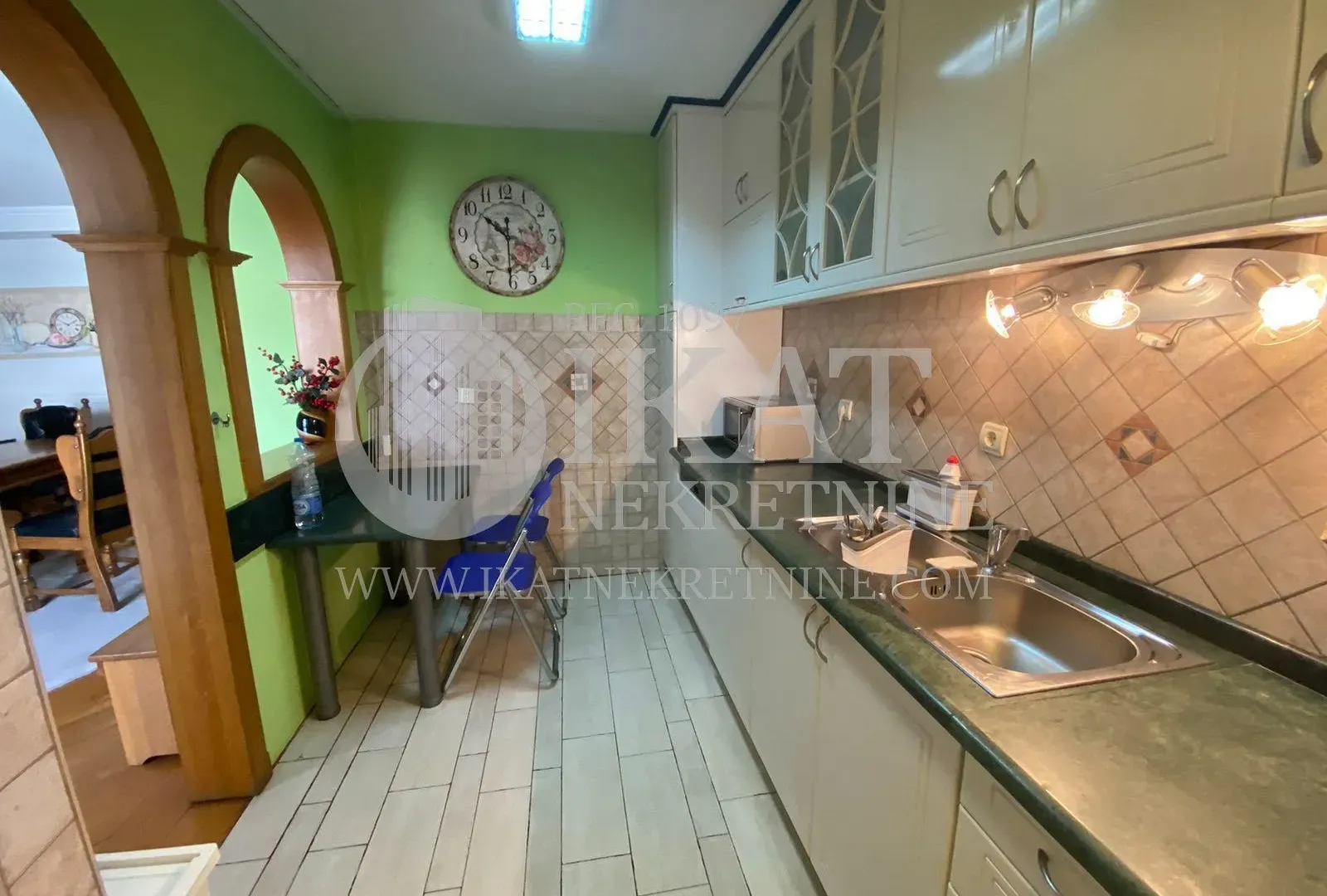 Rent, apartment, 200m², Vračar Sve Podlokacije, Beograd