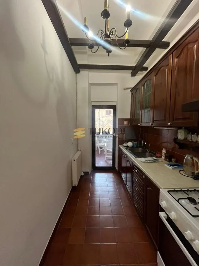 Prodaja, četvorosoban stan, 119m², Centar, Novi Sad