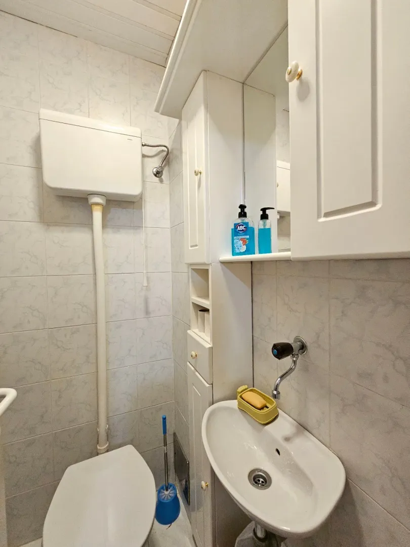Izdavanje, dvosoban stan, 57m², Budva, Crna Gora