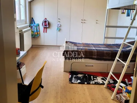 Prodaja, četvorosoban stan, 138m², Voždovac Sve Podlokacije, Beograd - image 9