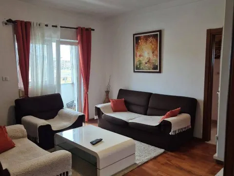 Prodaja, dvosoban stan, 61m², Stari Aerodrom, Podgorica - image 4