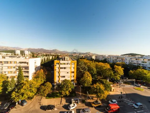 Izdavanje, dvosoban stan, 140m², Preko Morače, Podgorica - image 5