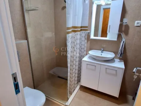 Rent, apartment, 43m², Tološi, Podgorica - image 3