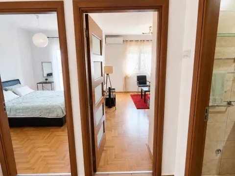 Rent, one bedroom apartment, 43m², Tuški Put, Podgorica - image 5