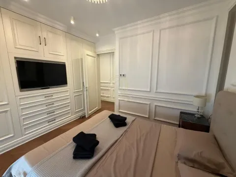 Izdavanje, četvorosoban stan, 125m², Čubura, Beograd - image 9