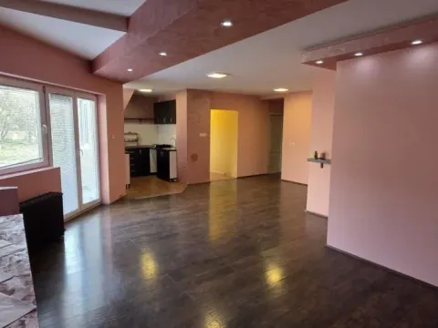 Sale, house, 152m², Novi Sad, Srbija - image 1