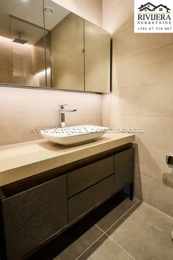 Prodaja, jednosoban stan, 82m², Kumbor, Herceg Novi