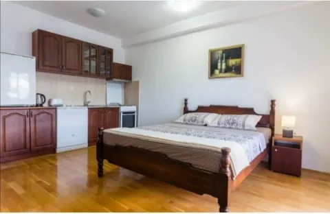 Rent, studio apartment, 30m², 1 maj, Podgorica - image 5