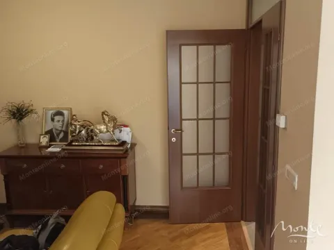 Prodaja, dvosoban stan, 96m², Stari Aerodrom, Podgorica - image 3