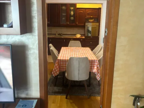 Izdavanje, dvosoban stan, 73m², Centar, Podgorica - image 9