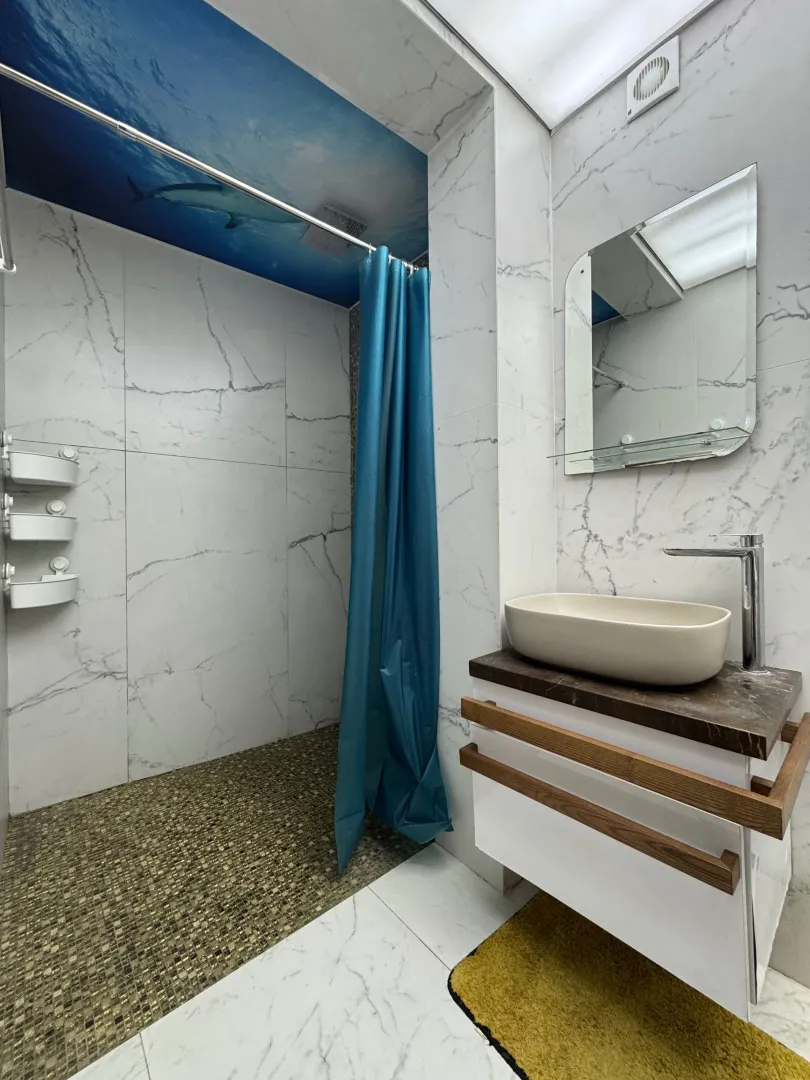 Izdavanje, jednosoban stan, 50m², Podkošljun, Budva