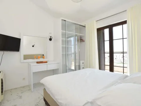 Sale, house, 200m², Blizikuće, Budva - image 9