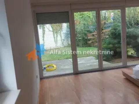 Izdavanje, kuća, 300m², Savski Venac, Beograd - image 27