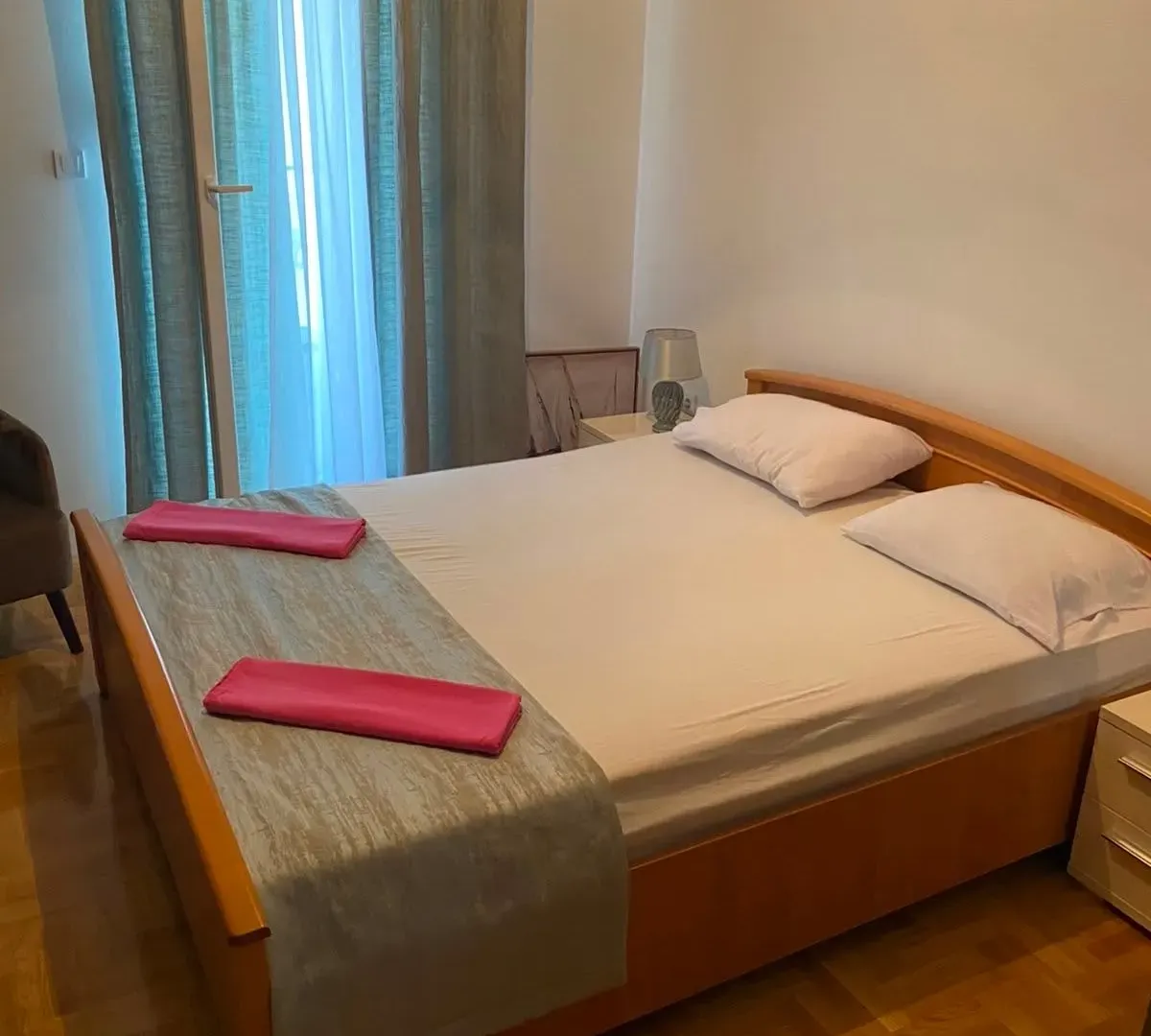 Izdavanje, jednosoban stan, 50m², Kava, Tivat