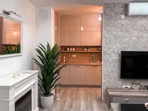 Prodaja, jednosoban stan, 42m², Centar, Žabljak - image 5