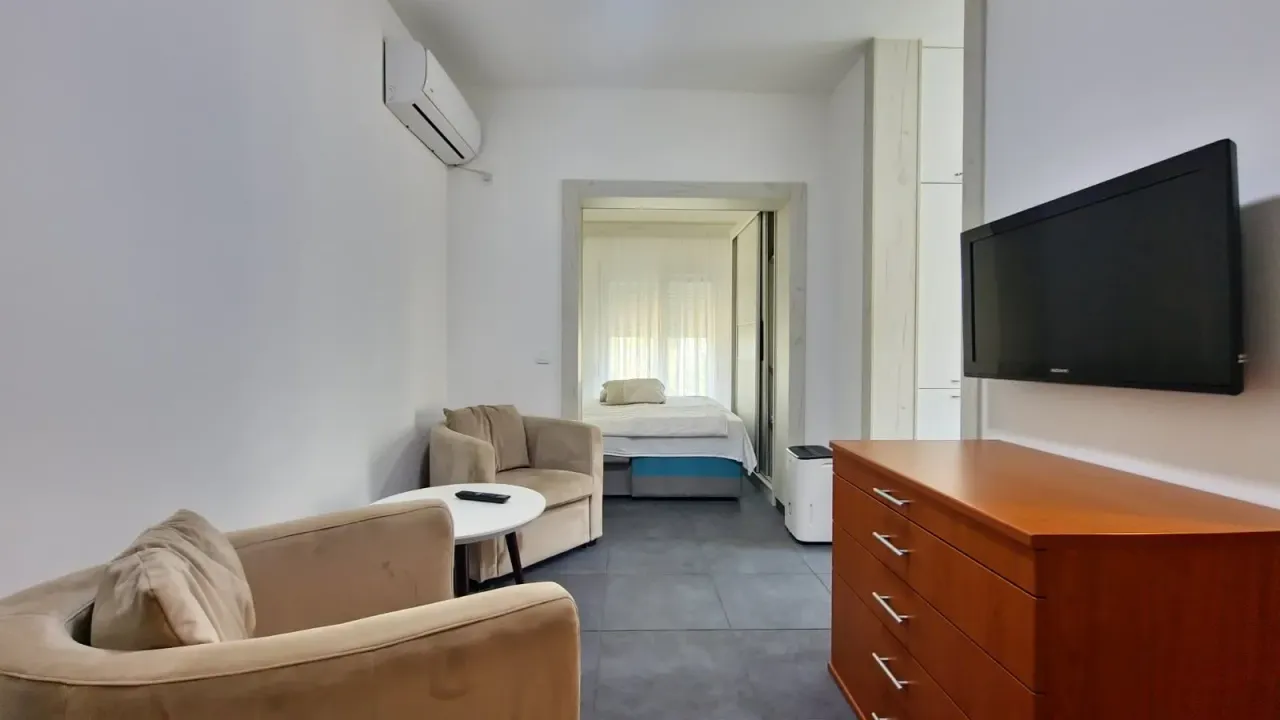 Rent, one bedroom apartment, 30m², Lastva Grbaljska, Kotor