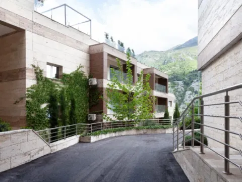 Prodaja, jednosoban stan, 33m², Škaljari, Kotor - image 10