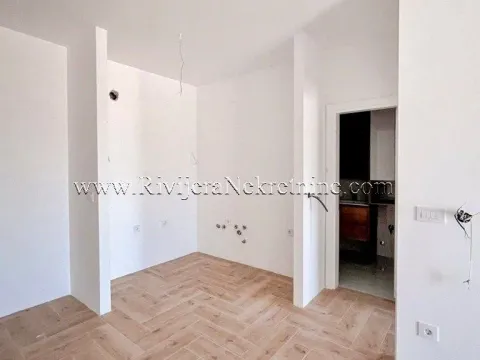 Prodaja, jednosoban stan, 43m², Tivat, Crna Gora - image 8