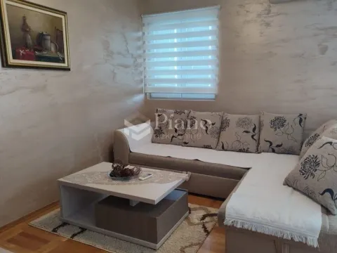 Rent, one bedroom apartment, 52m², Blok 9, Podgorica - image 2