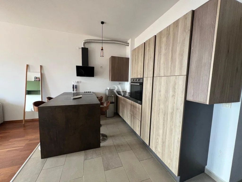 Prodaja, jednosoban stan, 47m², Pod Kuk, Tivat