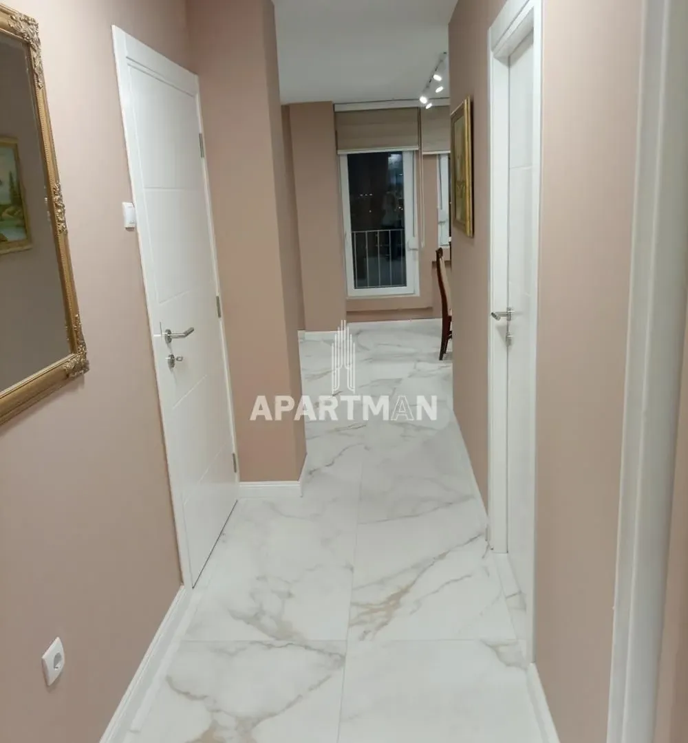 Prodaja, dvosoban stan, 90m², Novi Beograd Sve Podlokacije, Beograd