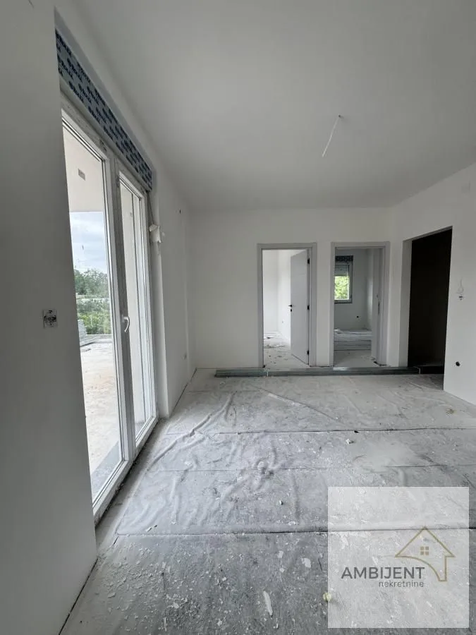 Prodaja, dvosoban stan, 53m², Novi Banovci, Stara Pazova