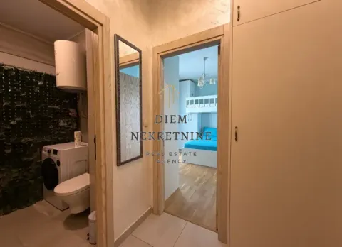 Rent, one bedroom apartment, 44m², Blok 6, Podgorica - image 18