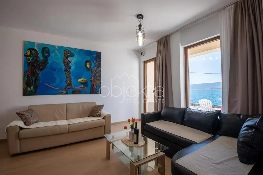 Rent, two bedroom apartment, 64m², Tivat, Crna Gora