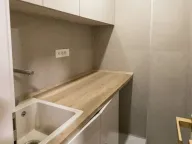 Izdavanje, poslovni prostor, 89m², Kod Capital Plaze, Podgorica - image 5