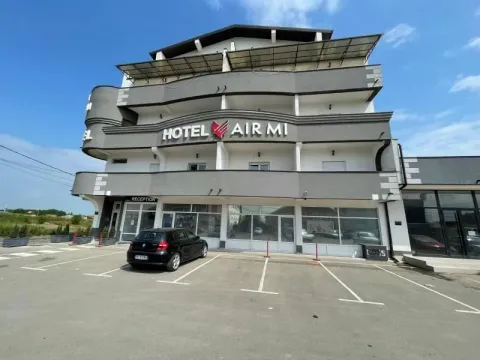 Rent, office space, 270m², Surčin, Beograd