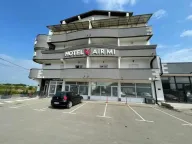 Izdavanje, poslovni prostor, 270m², Surčin, Beograd - image 1