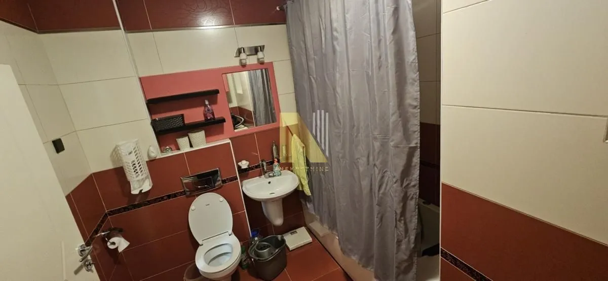 Izdavanje, četvorosoban stan, 92m², Spens, Novi Sad Sve Podlokacije