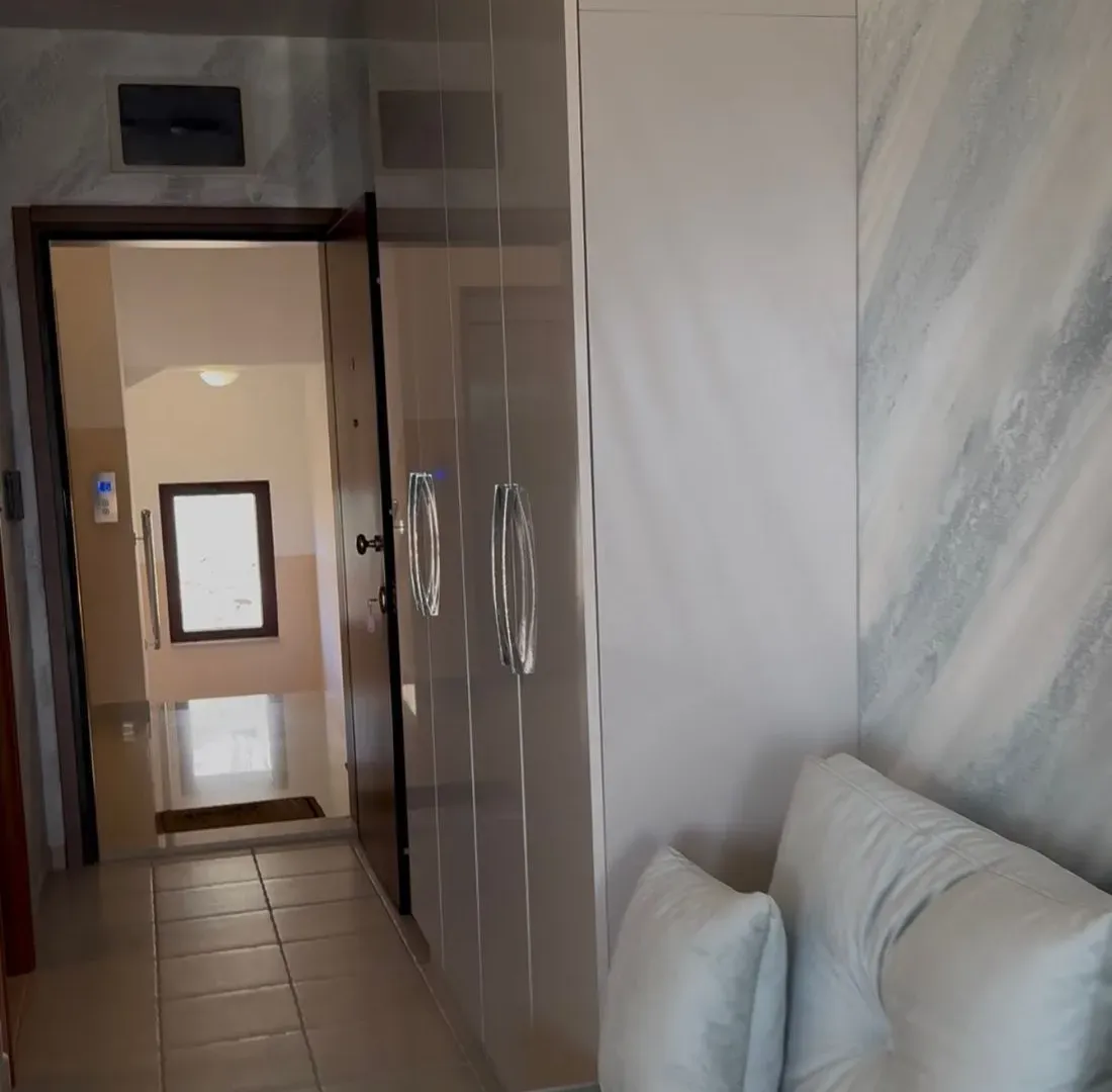Prodaja, garsonjera, 45m², Bečići, Budva