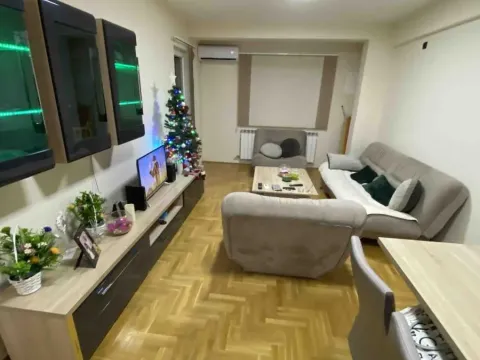 Izdavanje, dvosoban stan, 50m², Veljko Vlahović, Voždovac Sve Podlokacije - image 2